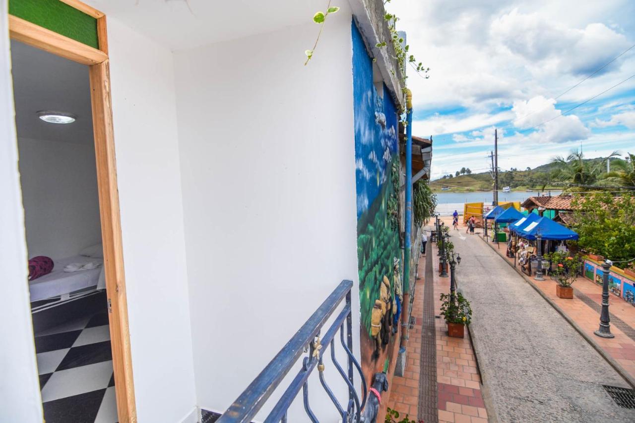Hotel El Paisaje Guatape Exterior photo